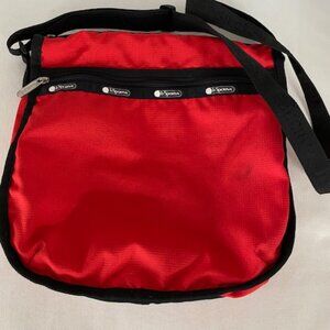 LeSPORTSAC RED NYLON CROSSBODY BAG
